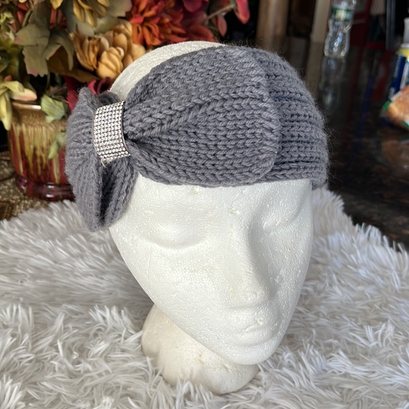 Grey Knit Headband With Rhinestone Detail Around The Bow - Picture 10 of 10